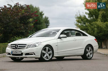 Купе Mercedes-Benz E-Class 2010 в Львове