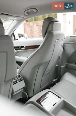Купе Mercedes-Benz E-Class 2010 в 