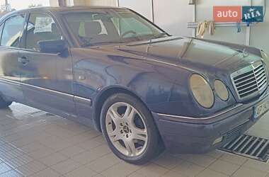 Седан Mercedes-Benz E-Class 1998 в 