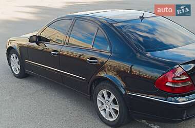 Седан Mercedes-Benz E-Class 2002 в 