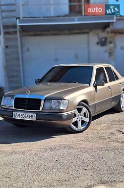 Седан Mercedes-Benz E-Class 1989 в Житомирі