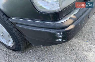 Седан Mercedes-Benz E-Class 1995 в 