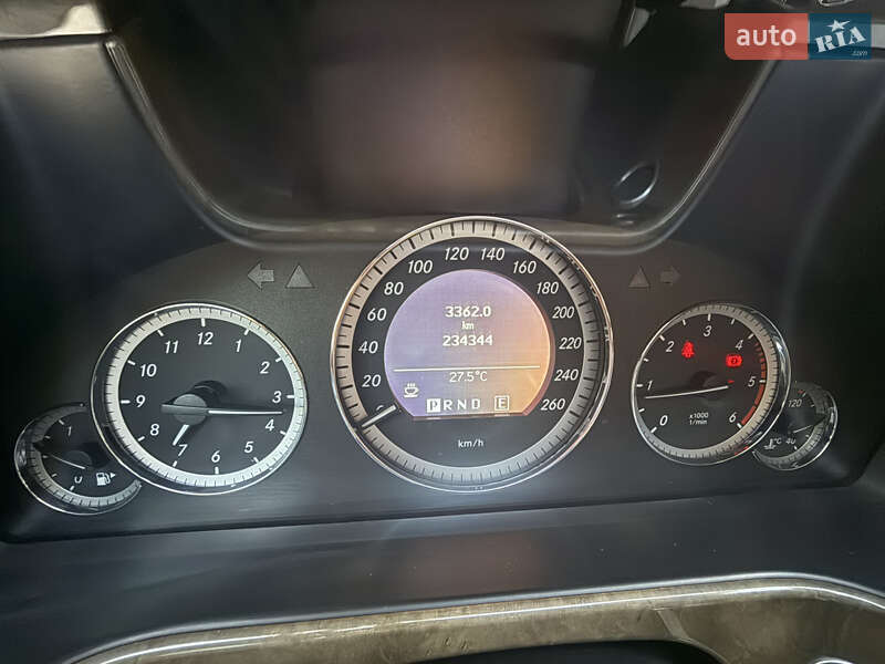 Седан Mercedes-Benz E-Class 2010 в Києві фото 15 Седан Mercedes-Benz E-Class 2010 в Києві