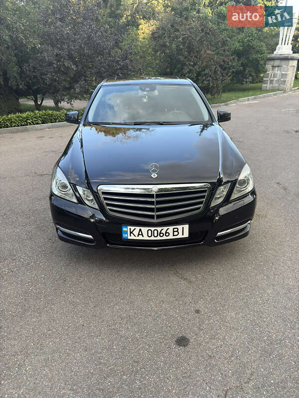 Седан Mercedes-Benz E-Class 2010 в Києві фото 2 Седан Mercedes-Benz E-Class 2010 в Києві