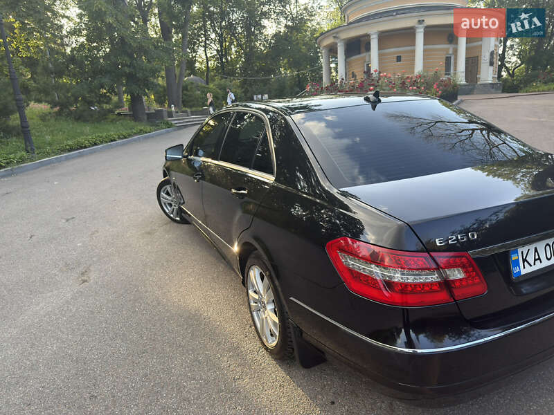Седан Mercedes-Benz E-Class 2010 в Києві фото 6 Седан Mercedes-Benz E-Class 2010 в Києві