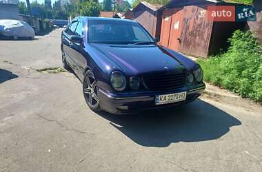 Седан Mercedes-Benz E-Class 1999 в Киеве
