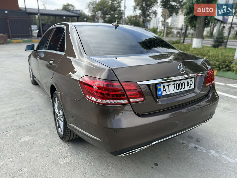 Седан Mercedes-Benz E-Class 2013 в Ивано-Франковске