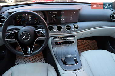 Седан Mercedes-Benz E-Class 2022 в 