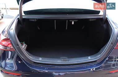Седан Mercedes-Benz E-Class 2022 в 