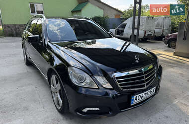 Универсал Mercedes-Benz E-Class 2010 в Тересве