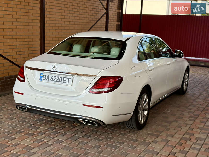 Седан Mercedes-Benz E-Class 2016 в Кропивницком