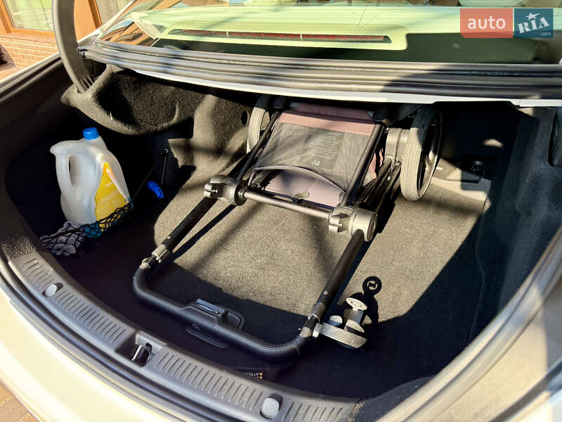 Седан Mercedes-Benz E-Class 2016 в Кропивницком