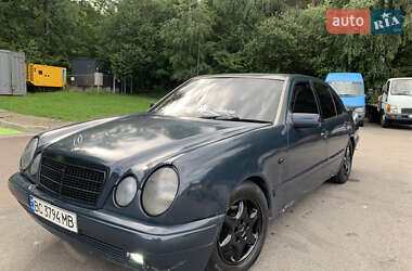 Седан Mercedes-Benz E-Class 1996 в Сколе