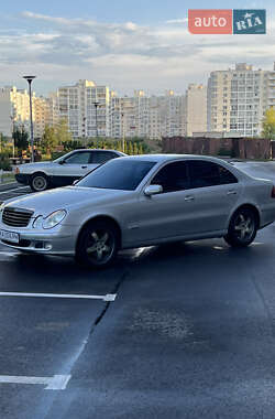 Седан Mercedes-Benz E-Class 2003 в 