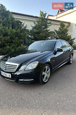 Седан Mercedes-Benz E-Class 2012 в Бродах