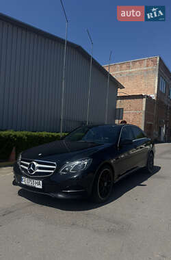Седан Mercedes-Benz E-Class 2013 в Чернівцях
