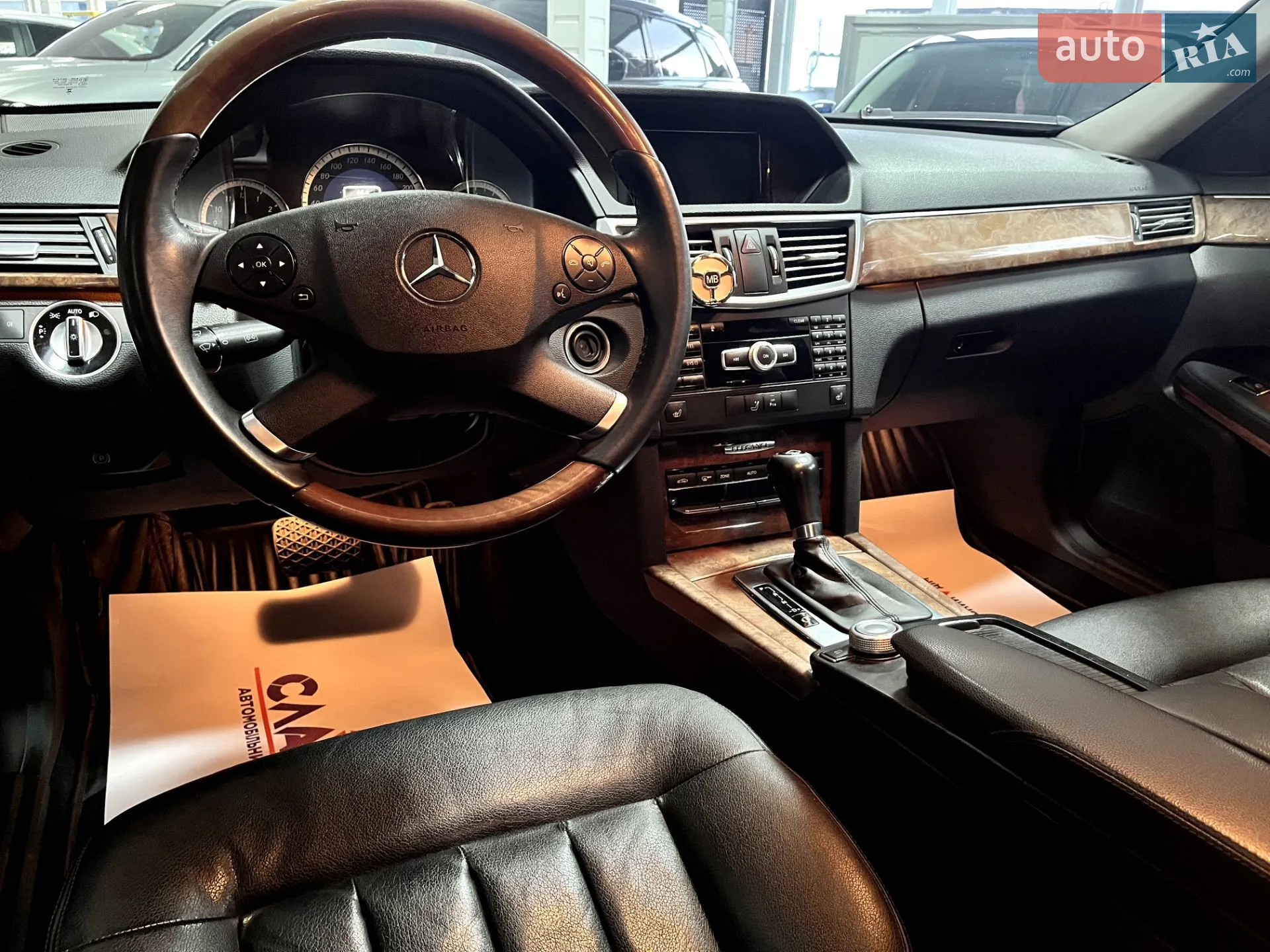 2012 Mercedes-Benz E-klasse - мініатюра 23