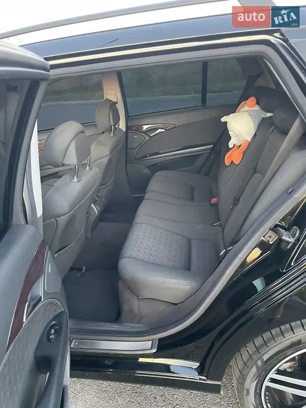 Mercedes-Benz E-Class 2004 VIN WDB2112261A584034 фото оголошення 18 з 65