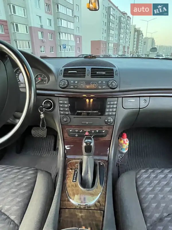Mercedes-Benz E-Class 2004 VIN WDB2112261A584034 фото оголошення 22 з 65