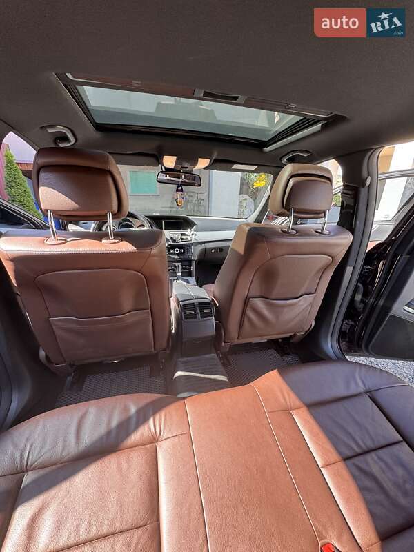 Седан Mercedes-Benz E-Class 2009 в Виноградове