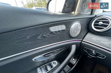 Седан Mercedes-Benz E-Class 2016 в 