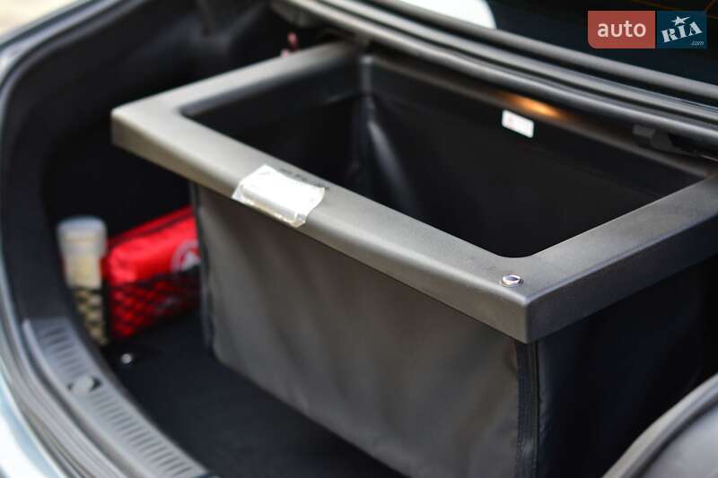 Седан Mercedes-Benz E-Class 2016 в Кривому Розі