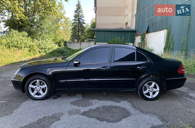 Седан Mercedes-Benz E-Class 2004 в  фото 2 Седан Mercedes-Benz E-Class 2004 в