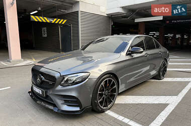 Седан Mercedes-Benz E-Class 2016 в Киеве