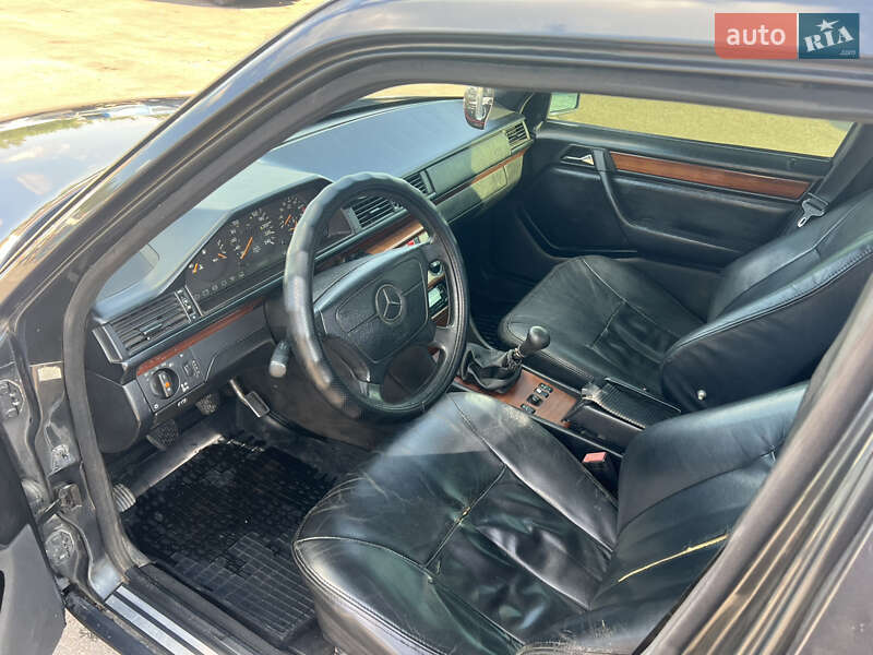 Седан Mercedes-Benz E-Class 1994 в Житомире фото 3 Седан Mercedes-Benz E-Class 1994 в Житомире