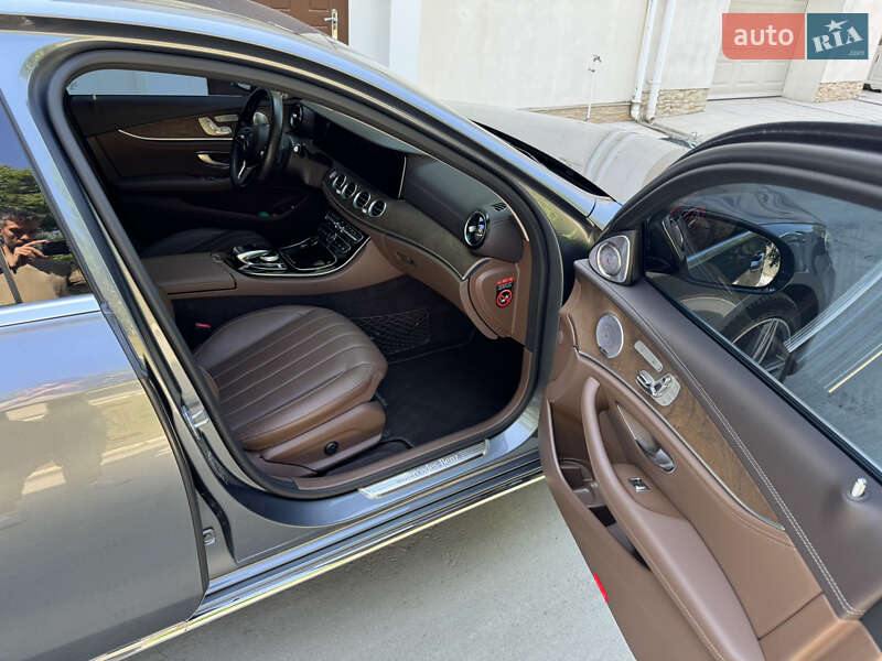 Седан Mercedes-Benz E-Class 2018 в Одессе фото 18 Седан Mercedes-Benz E-Class 2018 в Одессе