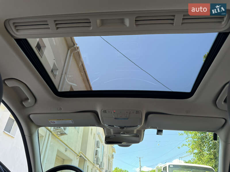 Седан Mercedes-Benz E-Class 2018 в Одессе фото 33 Седан Mercedes-Benz E-Class 2018 в Одессе