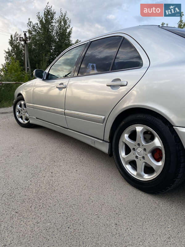 Седан Mercedes-Benz E-Class 1999 в Тернополе