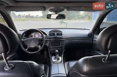 Седан Mercedes-Benz E-Class 2004 в 