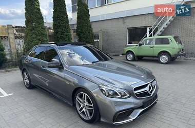 Седан Mercedes-Benz E-Class 2016 в 