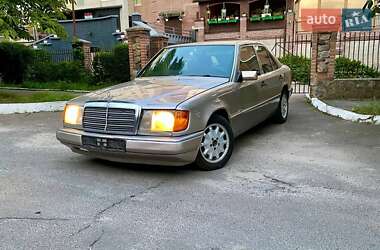 Седан Mercedes-Benz E-Class 1993 в Белой Церкви