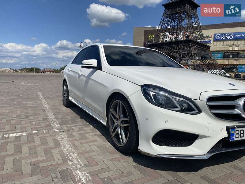 Седан Mercedes-Benz E-Class 2014 в Харкові
