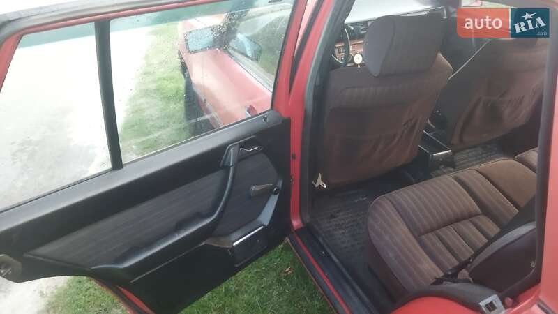 Универсал Mercedes-Benz E-Class 1985 в Тараще
