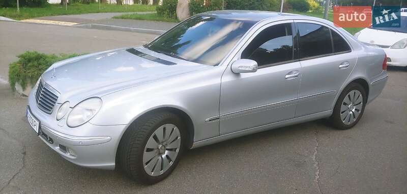 Mercedes-Benz E-Class 2002