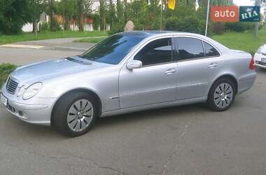 Седан Mercedes-Benz E-Class 2002 в  фото 7 Седан Mercedes-Benz E-Class 2002 в
