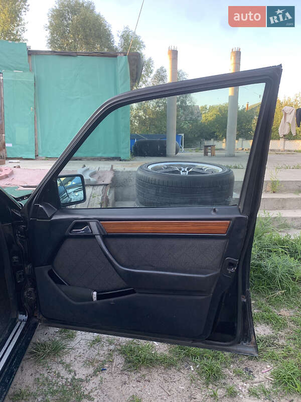 Седан Mercedes-Benz E-Class 1995 в Києві фото 11 Седан Mercedes-Benz E-Class 1995 в Києві