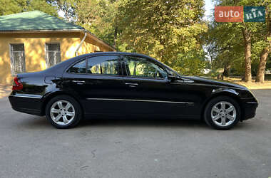 Седан Mercedes-Benz E-Class 2008 в 