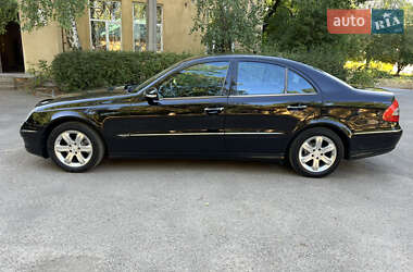 Седан Mercedes-Benz E-Class 2008 в 