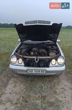 Седан Mercedes-Benz E-Class 1999 в 