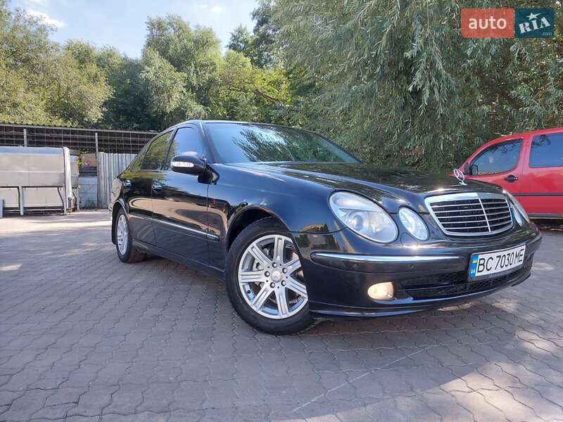 Mercedes-Benz E-Class 2005