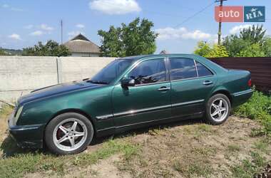 Седан Mercedes-Benz E-Class 2000 в Тетиеве