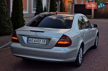 Седан Mercedes-Benz E-Class 2008 в 