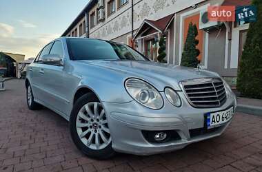 Седан Mercedes-Benz E-Class 2008 в 