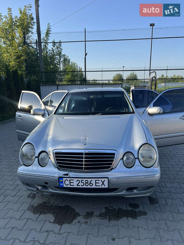 Mercedes-Benz E-Class 2000