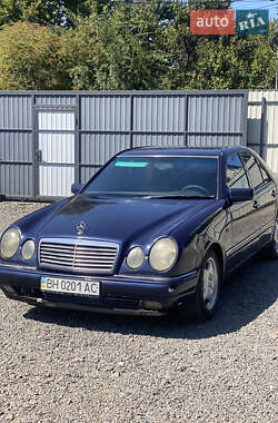 Седан Mercedes-Benz E-Class 1997 в Одесі