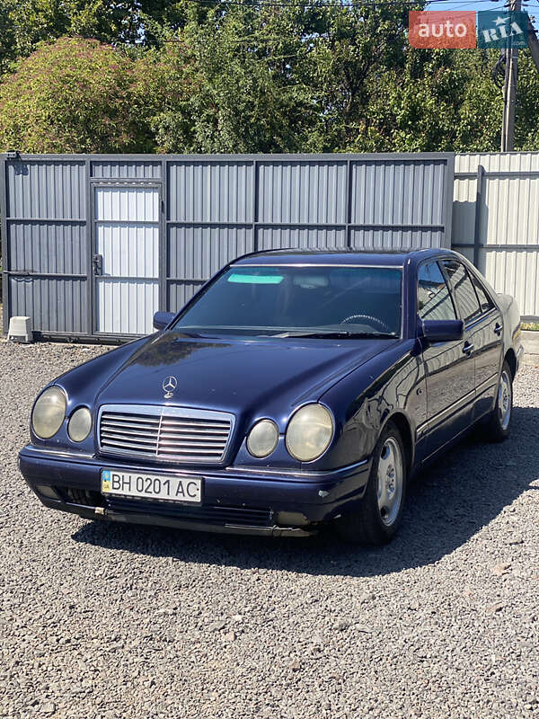 Mercedes-Benz E-Class 1997
